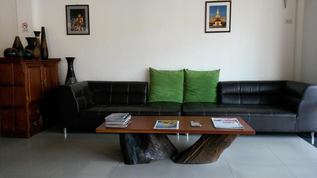 Av Hotel Vientiane Extérieur photo