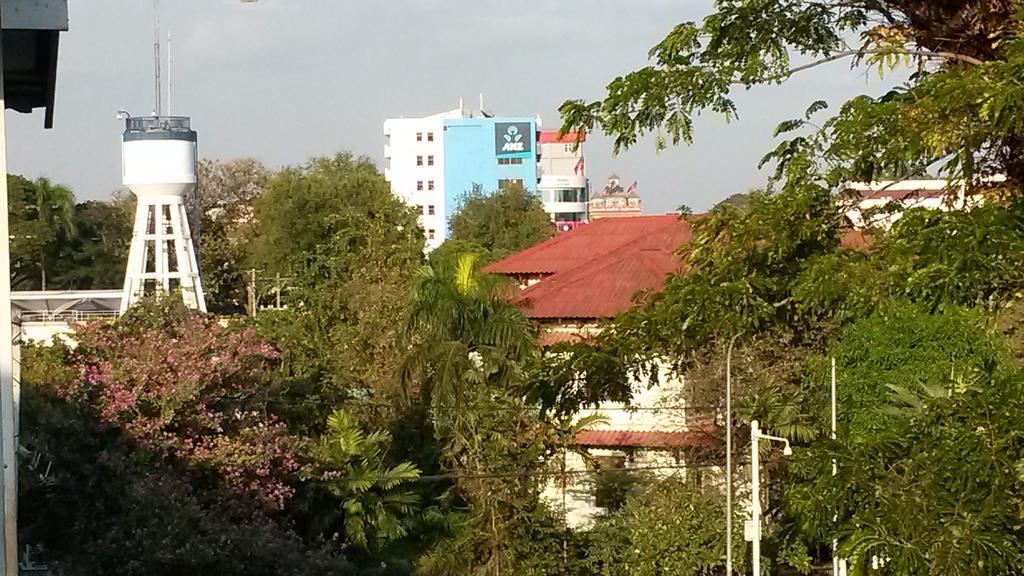 Av Hotel Vientiane Extérieur photo
