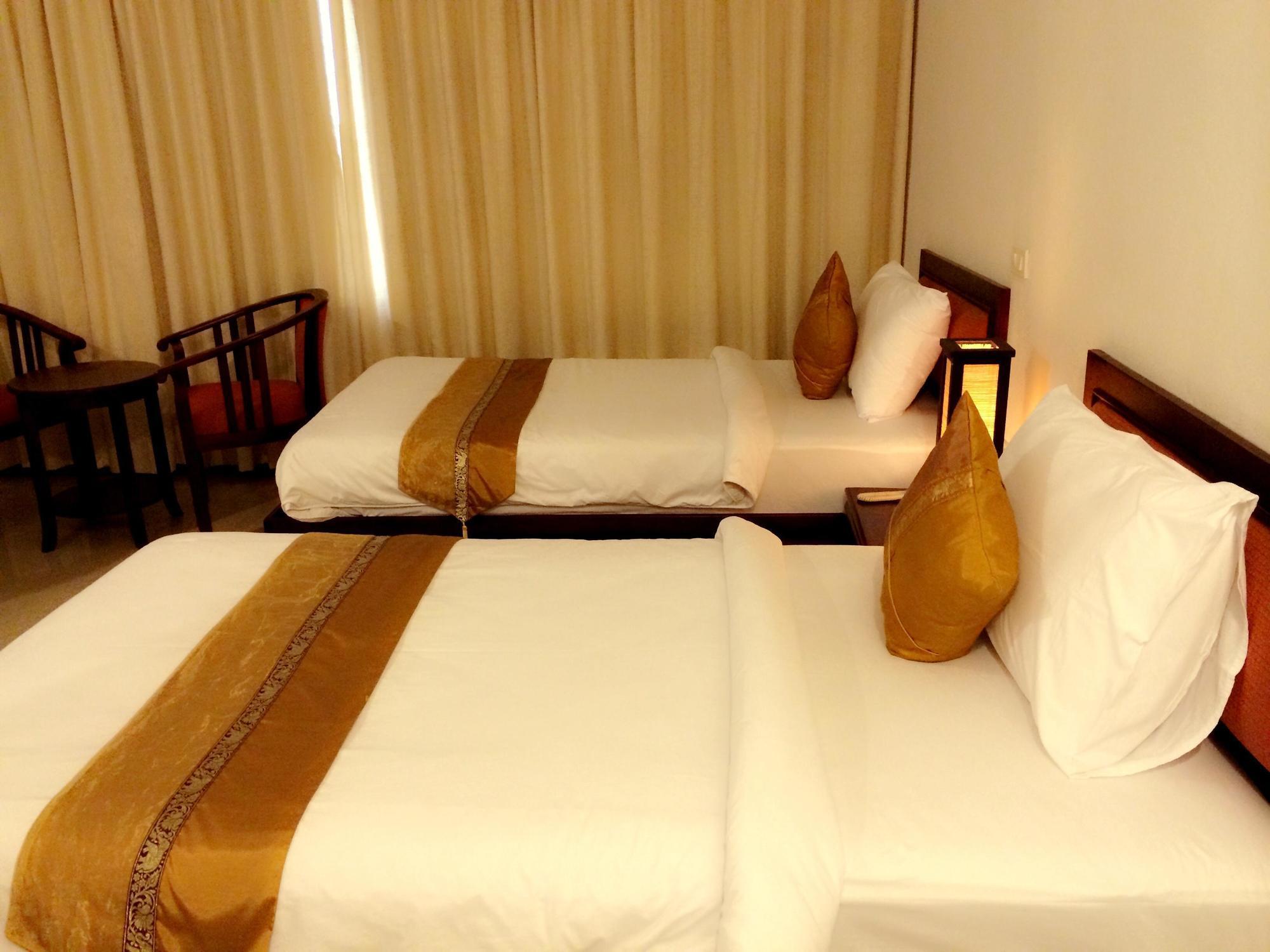 Av Hotel Vientiane Extérieur photo
