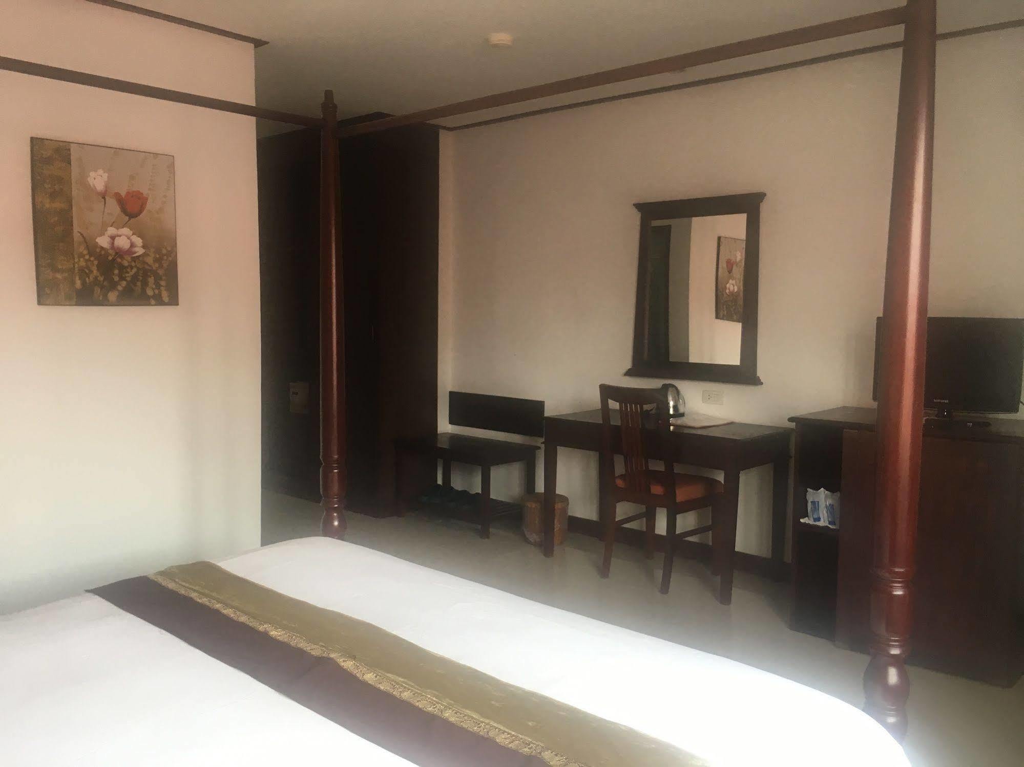 Av Hotel Vientiane Extérieur photo