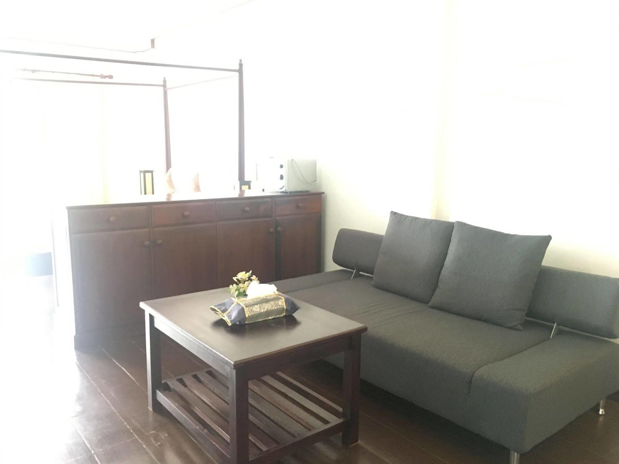 Av Hotel Vientiane Extérieur photo