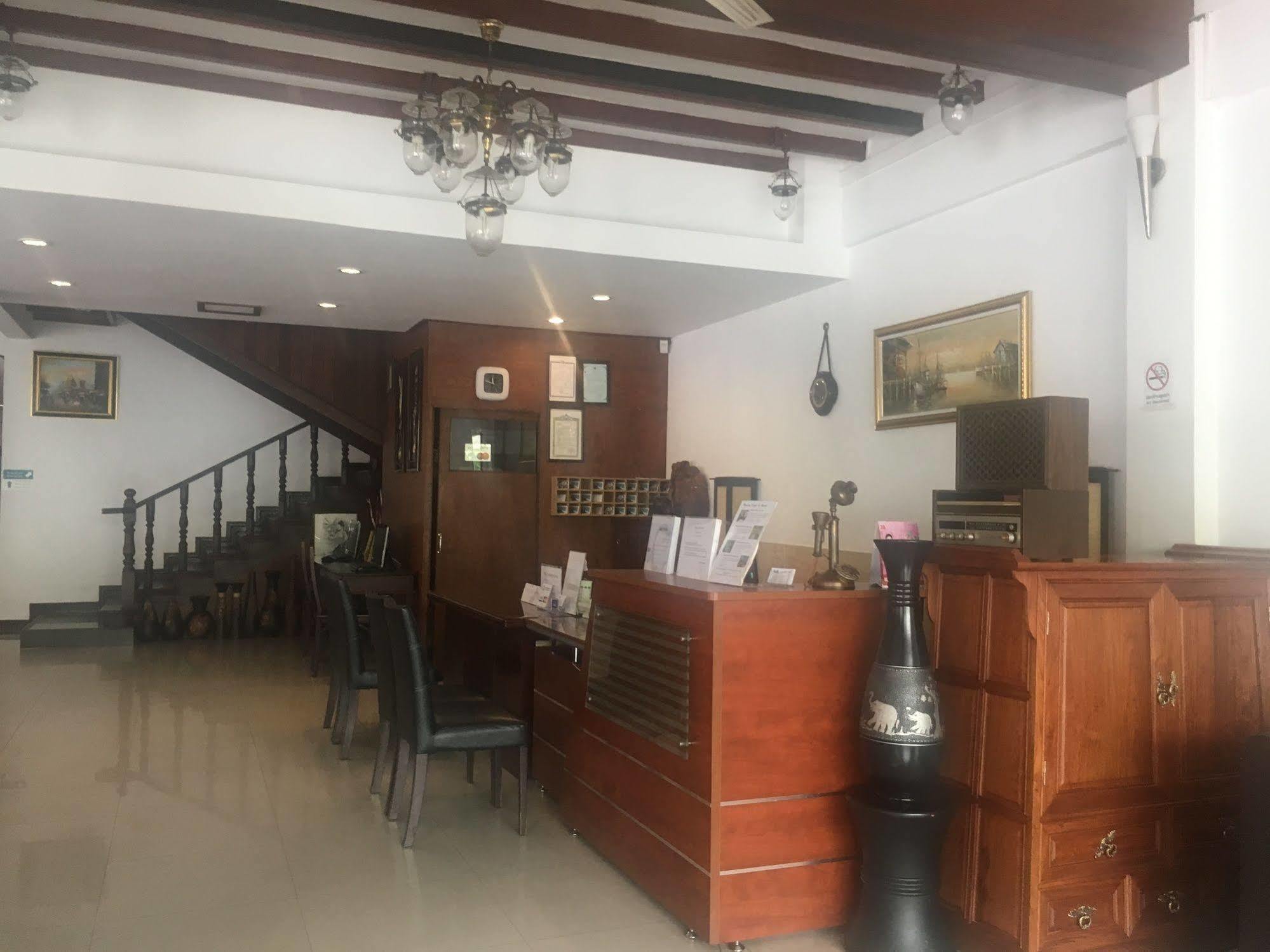 Av Hotel Vientiane Extérieur photo