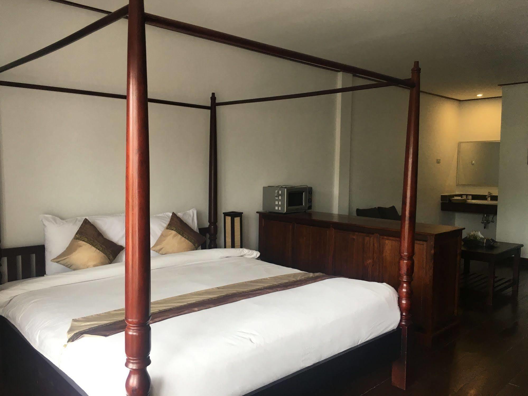 Av Hotel Vientiane Extérieur photo