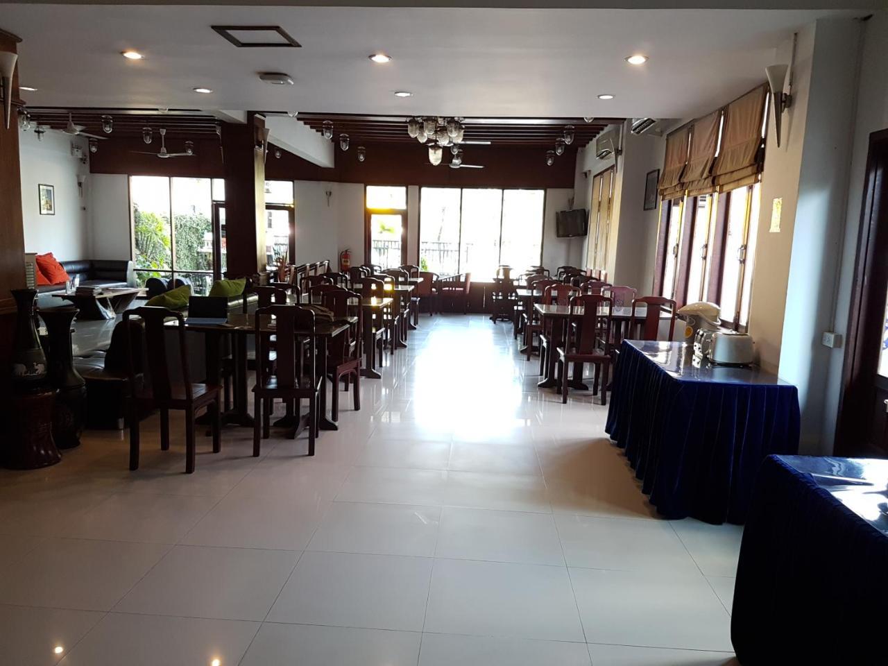 Av Hotel Vientiane Extérieur photo